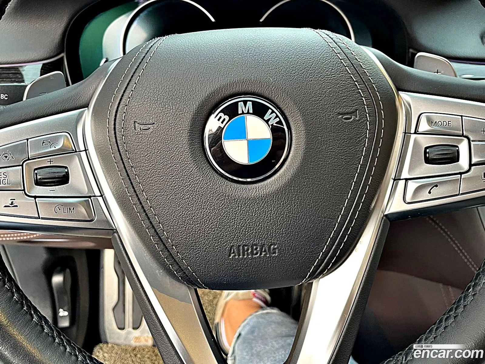 BMW 7 Series G11 740D xDrive M Sports - фотография 13724376
