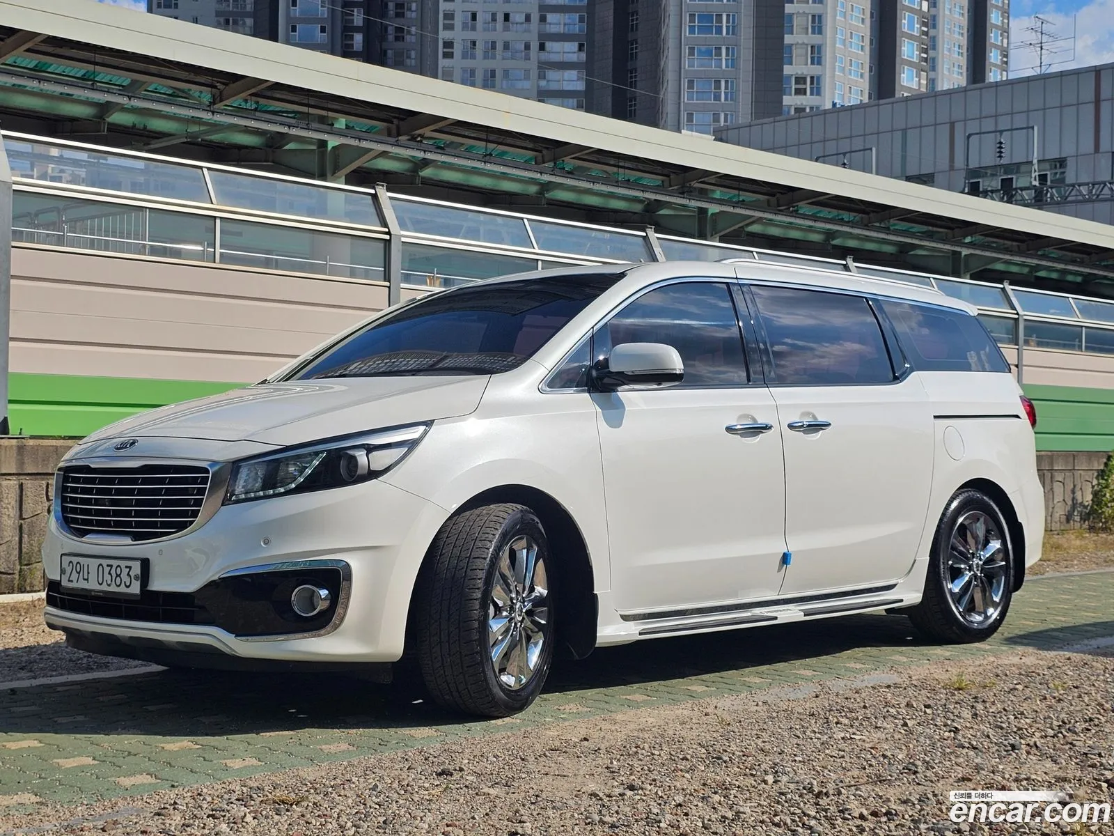 Kia All New Carnival 9-Seater Noblesse - фотография 12968755