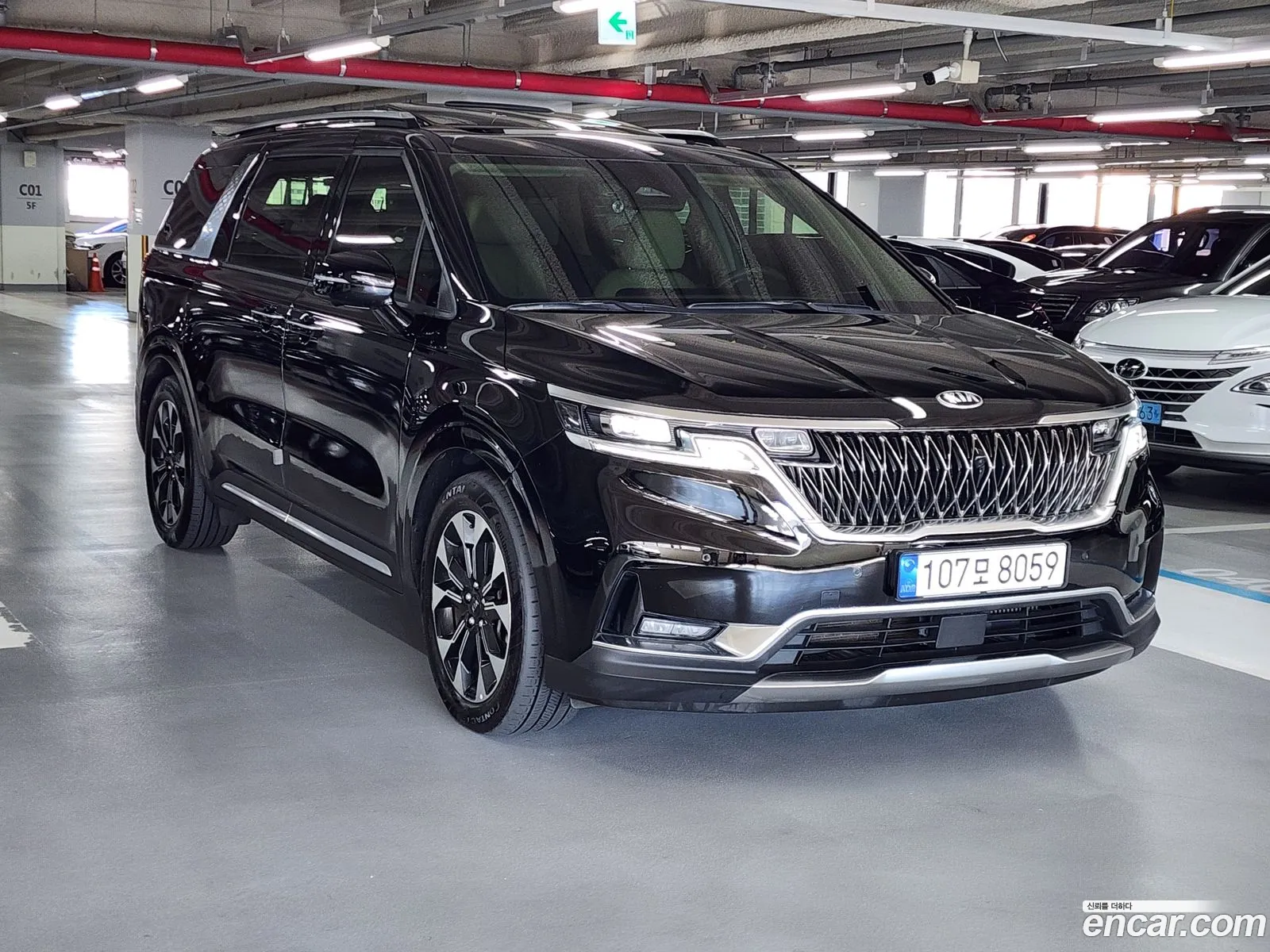 Kia Carnival 4Th Generation 7-Seater Signature - фотография 13154002