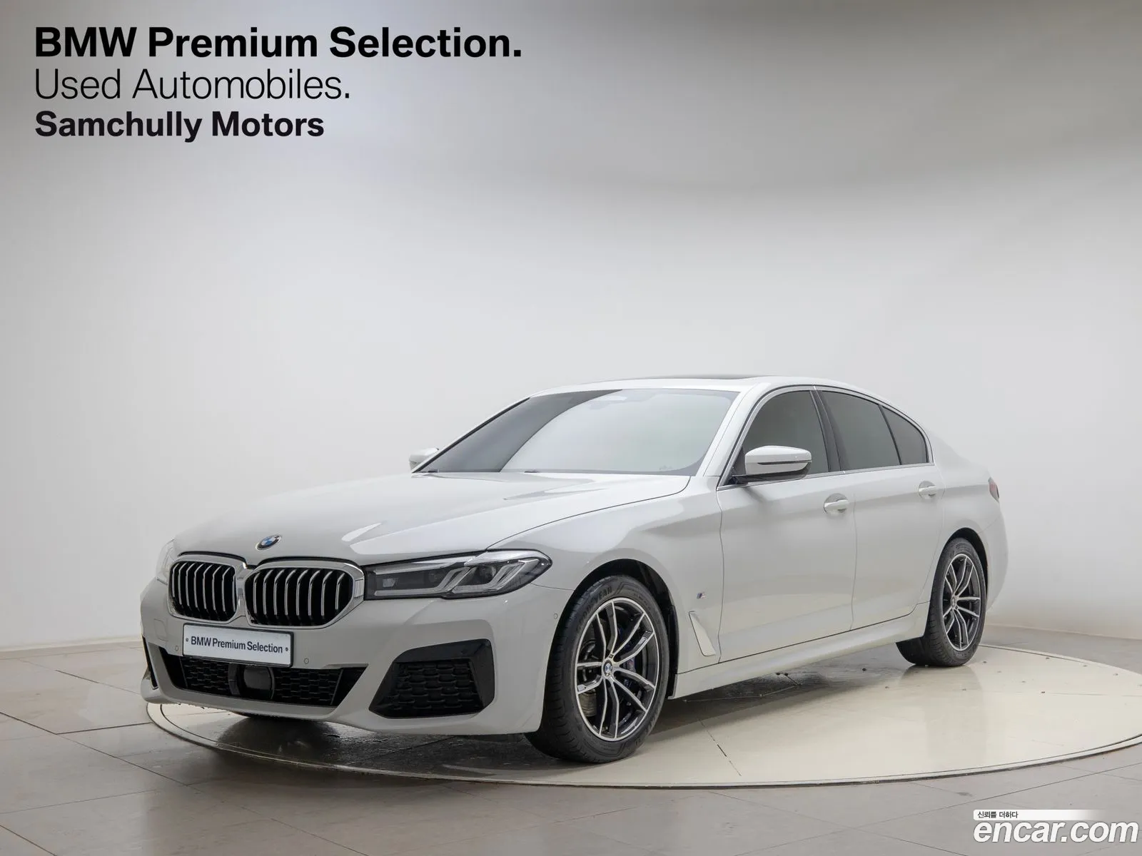 BMW 5 Series G30 523D ​​M Sports - фотография 13968985