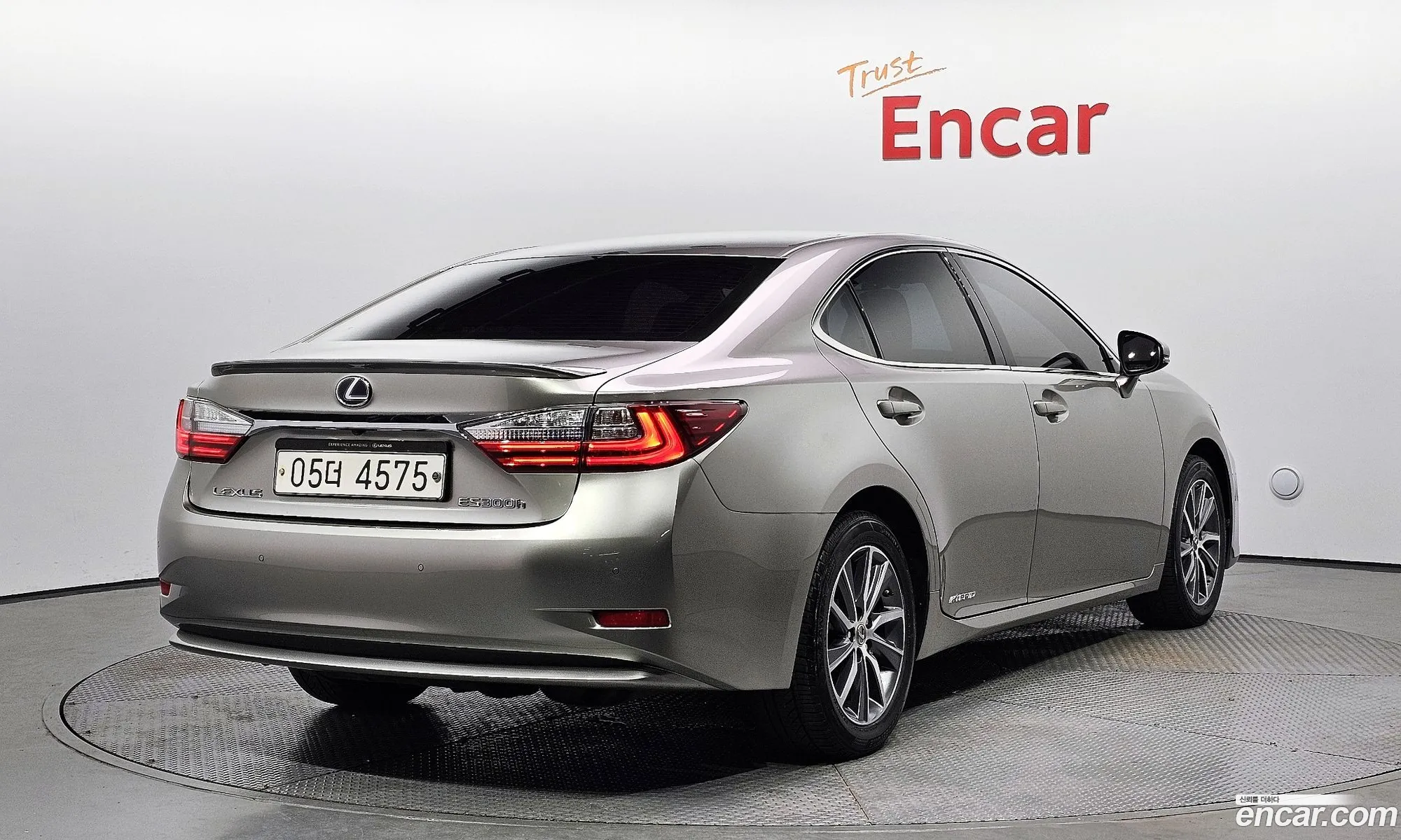 Lexus New Es300H Executive Xv60 - фотография 6390177