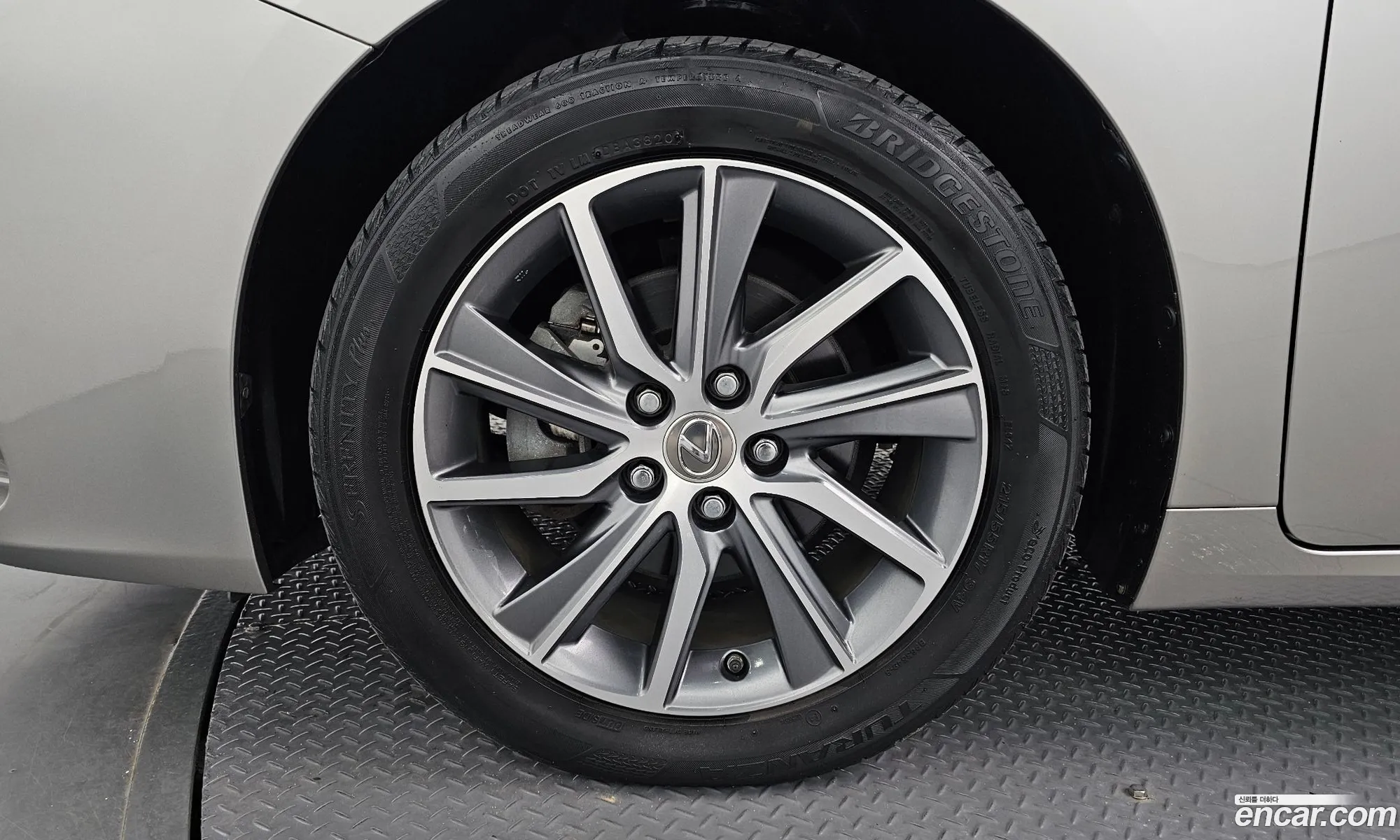 Lexus New Es300H Executive Xv60 - фотография 6390180