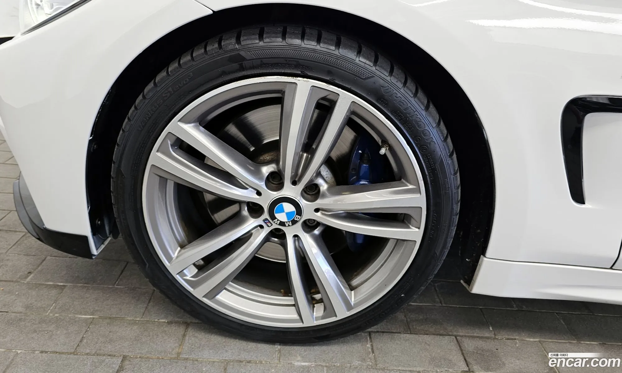 BMW 4 Series F32 428I Convertible Vision 100 Edition - фотография 13799359