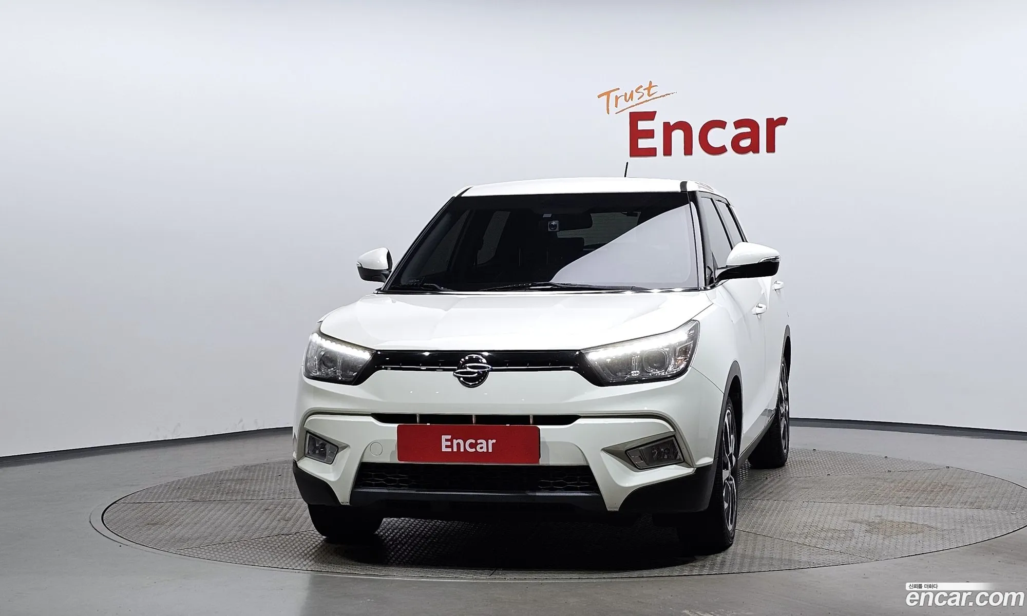 Kg Mobility Ssangyong Tivoli Vx 2Wd - фотография 7716277
