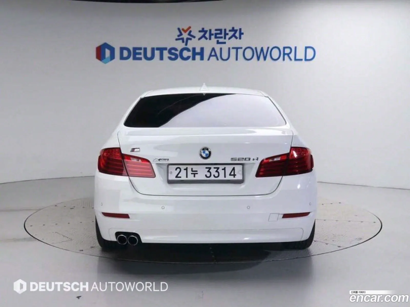 BMW 5 Series F10 520D xDrive - фотография 14067902
