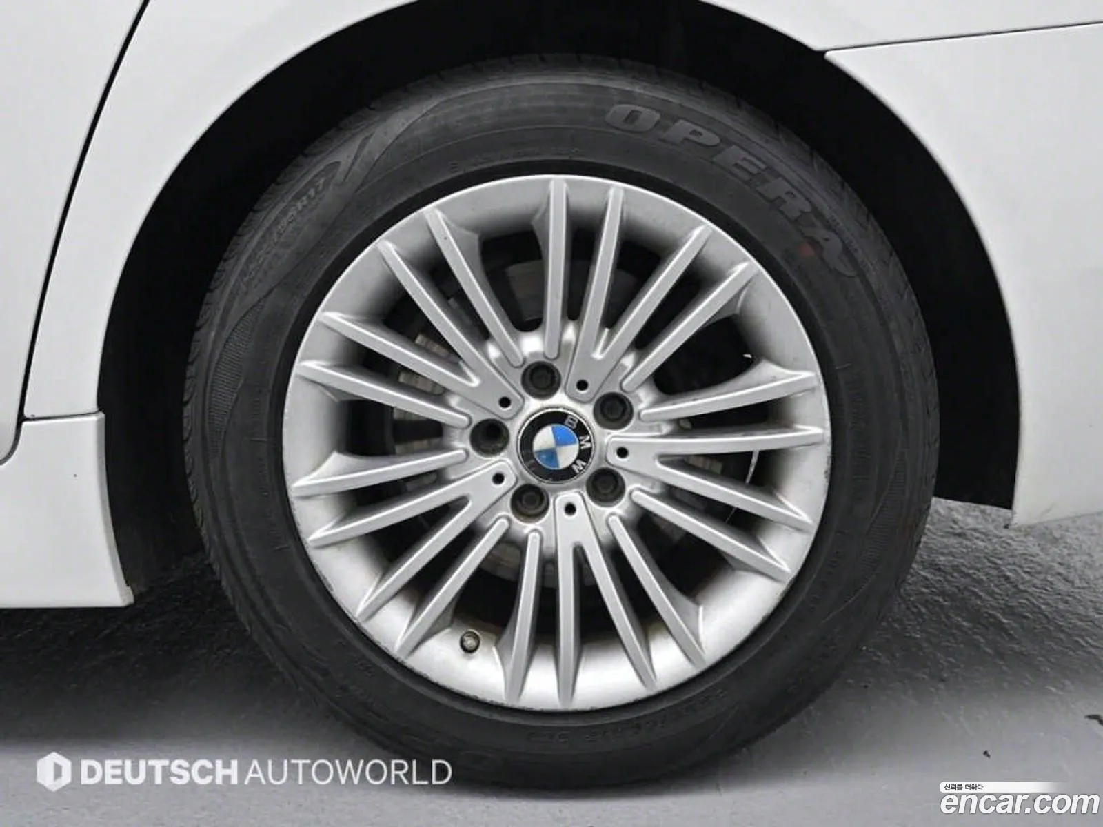 BMW 5 Series F10 520D xDrive - фотография 14067903