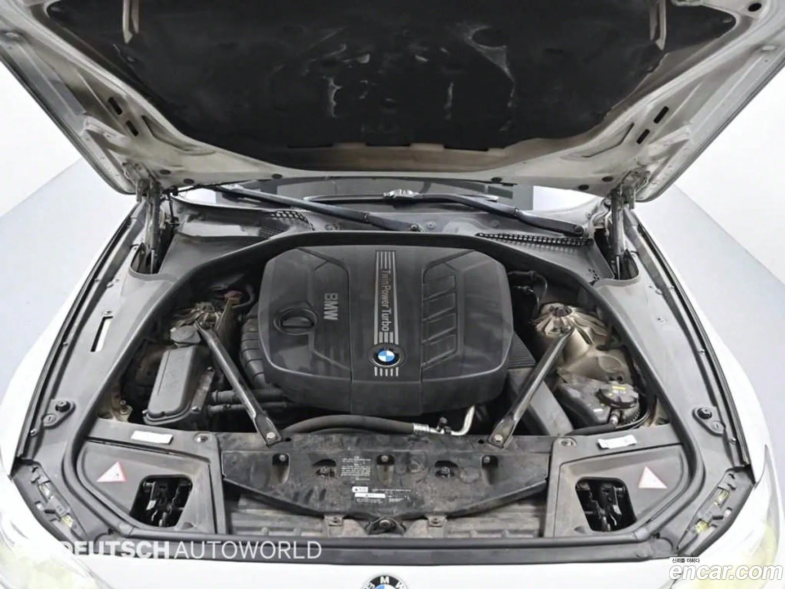 BMW 5 Series F10 520D xDrive - фотография 14067904
