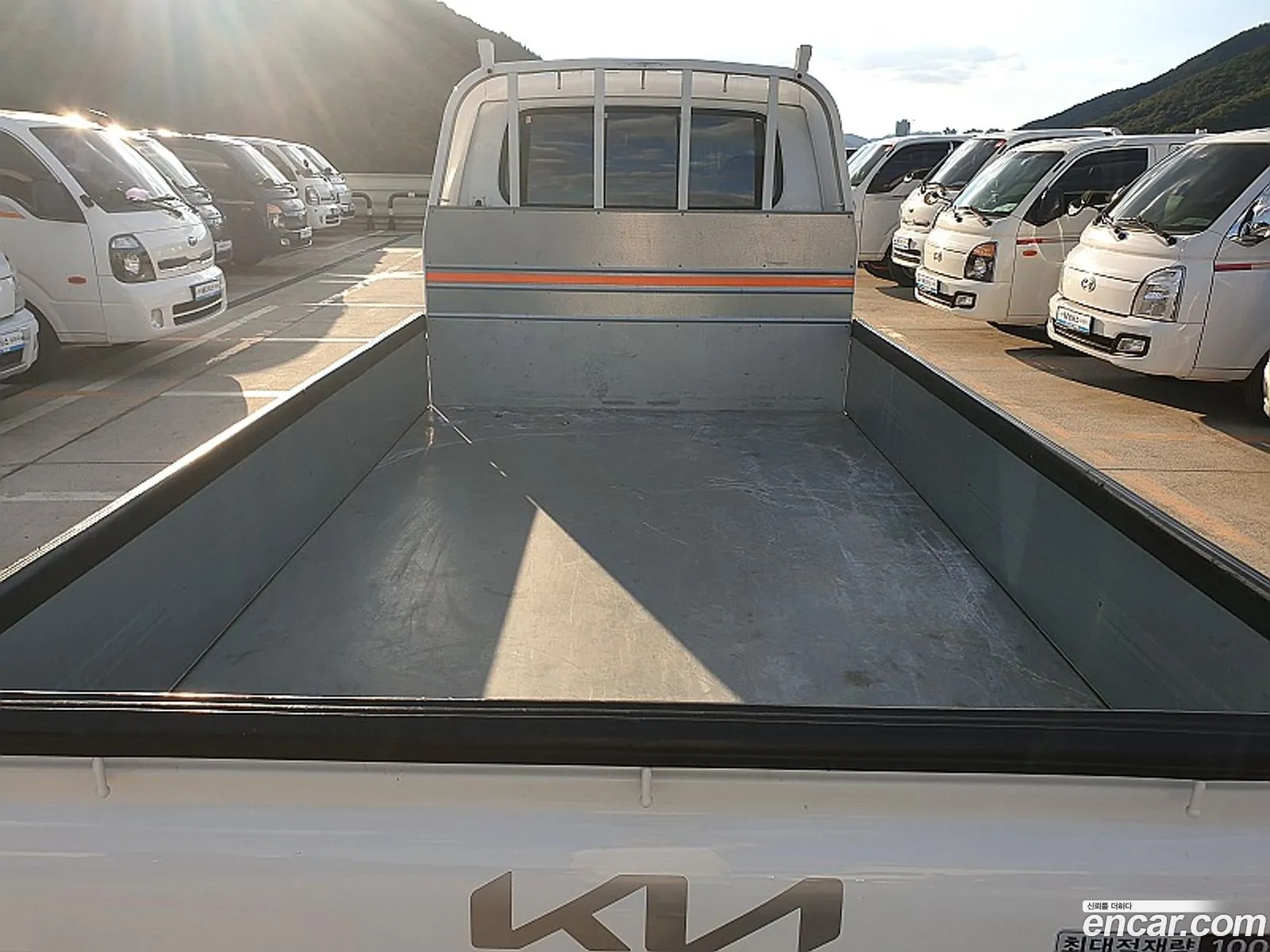 Kia Asia The New Bongo Iii Cargo Truck 1 Ton King Cab Lpg - фотография 13153942