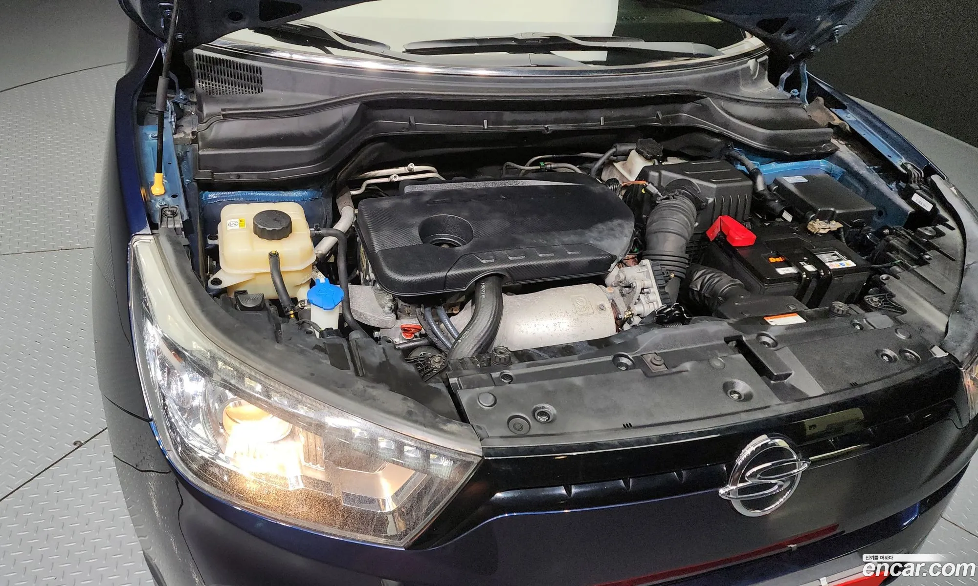 Kg Mobility Ssangyong Tivoli Diesel Vx 2Wd - фотография 7246409