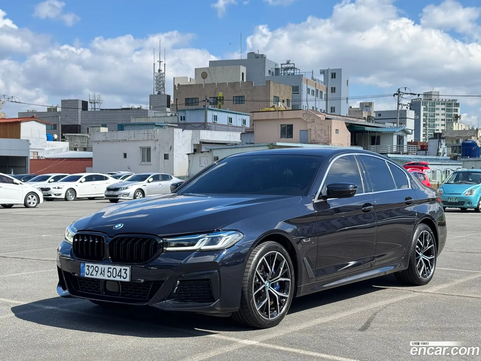 BMW 5 Series G30 530E M Sports - фотография 13968963