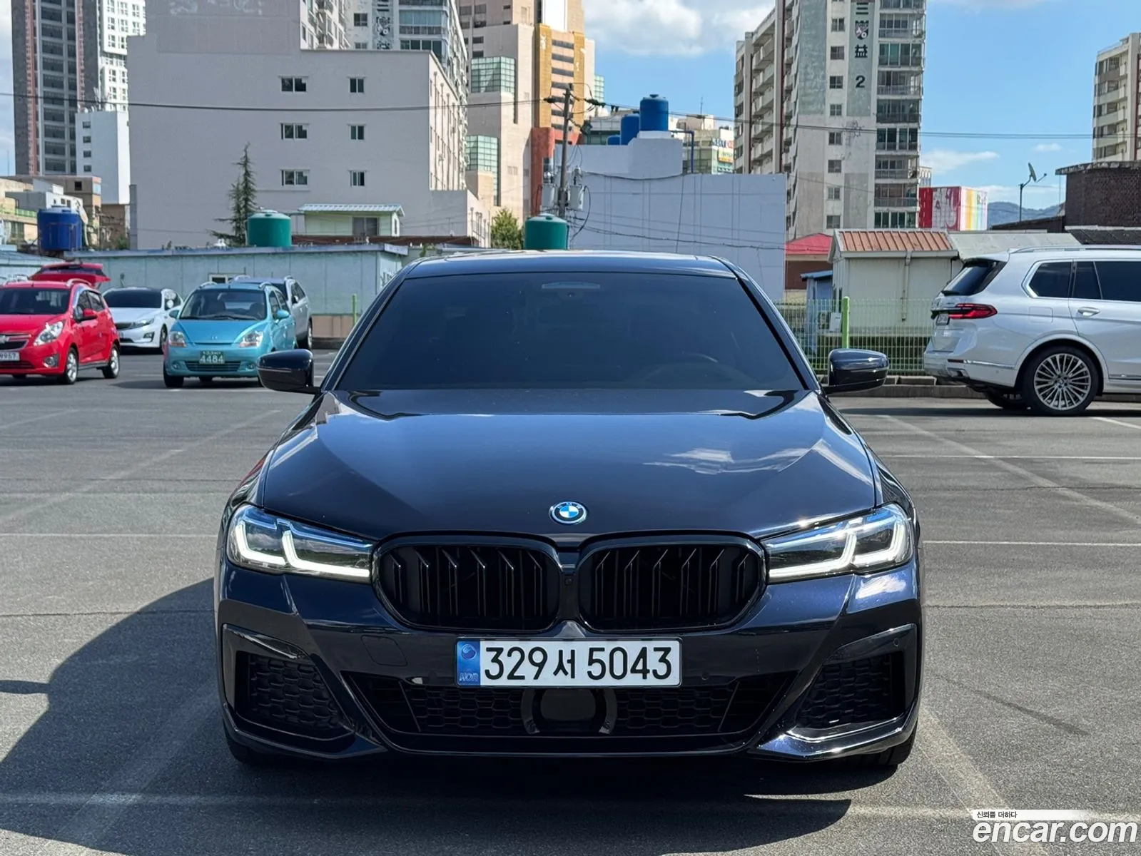 BMW 5 Series G30 530E M Sports - фотография 13968965