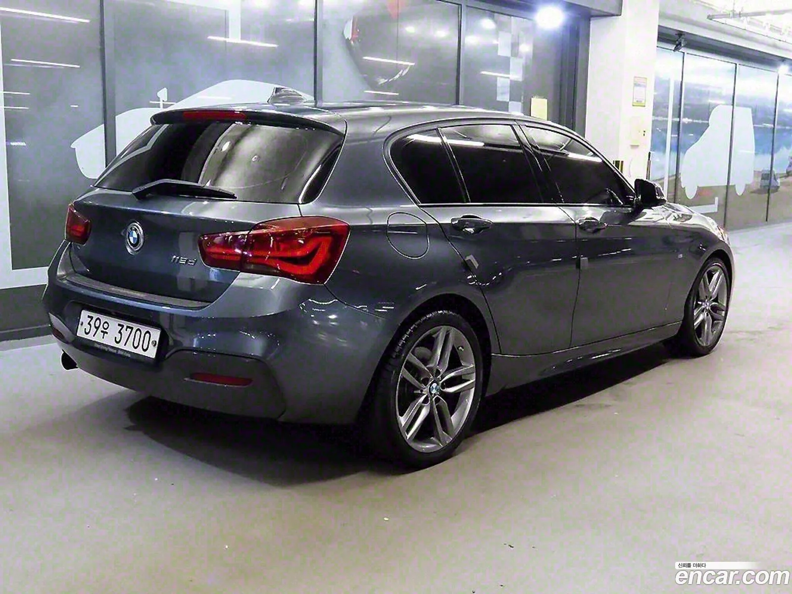 BMW 1 Series F20 118D M Sports Shadow 5-Door - фотография 13908843