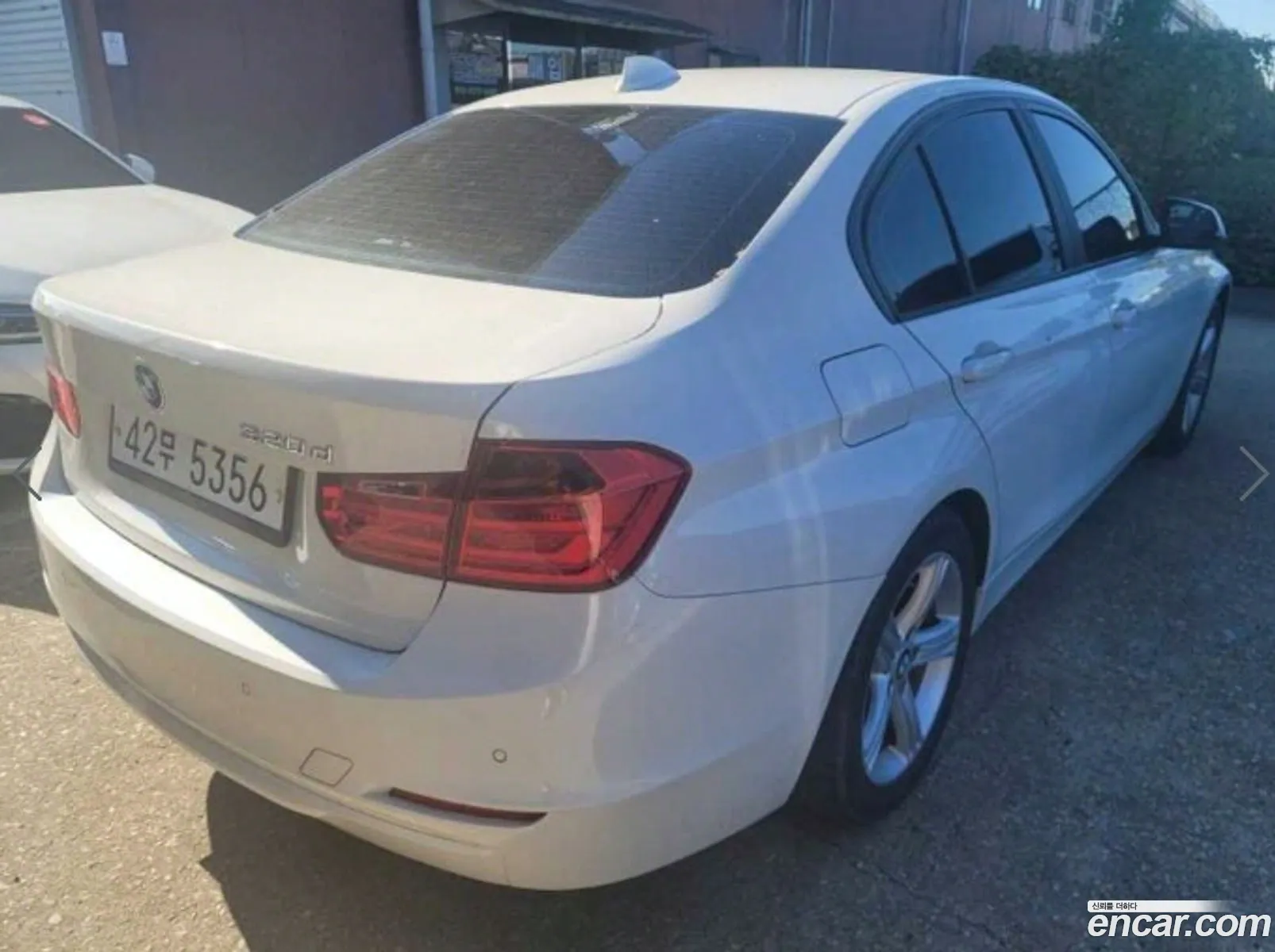 BMW 3 Series F30 320D - фотография 13892460