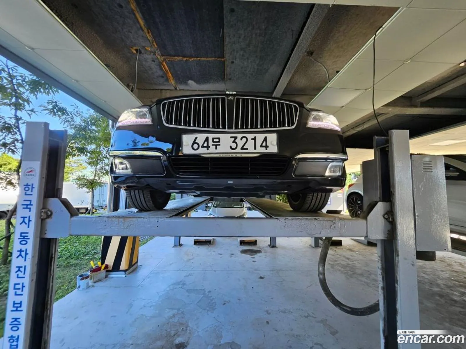 Kg Mobility Ssangyong New Chairman W Cw700 4Tronic Prestige - фотография 7274874