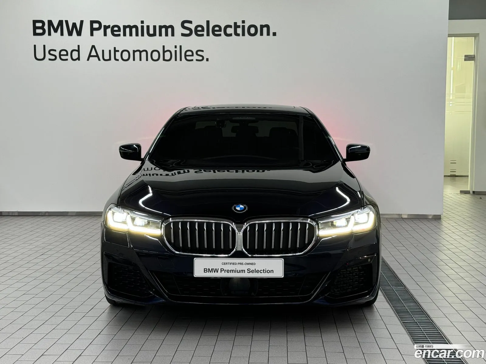 BMW 5 Series G30 520I M Sports - фотография 14036192