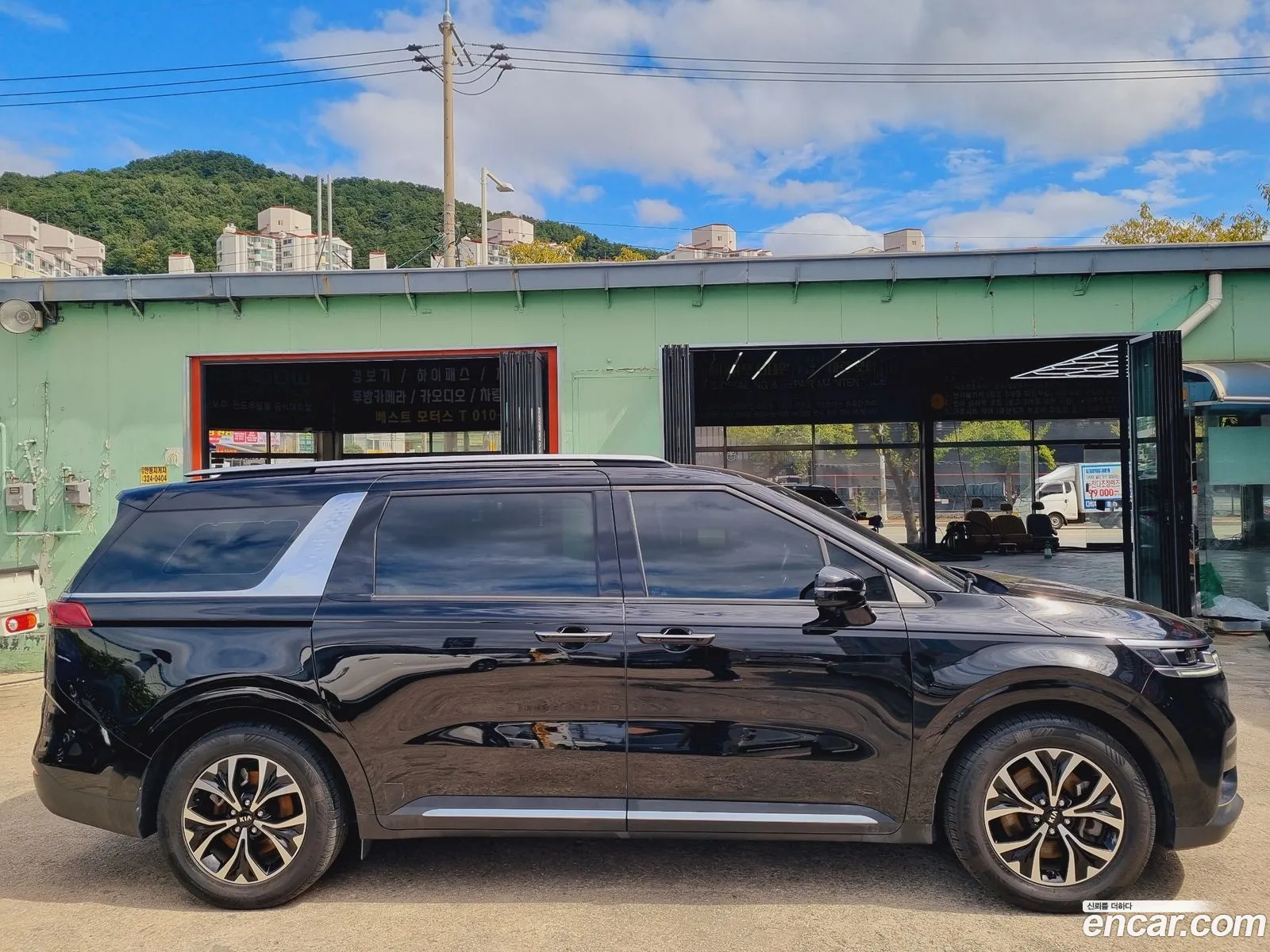 Kia Carnival 4Th Generation 9-Seater Signature - фотография 12792749