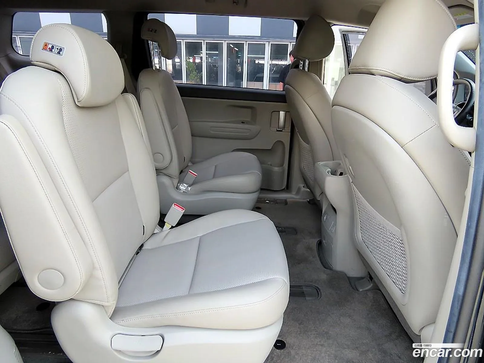 Kia The New Carnival 9-Seater Luxury - фотография 12813988