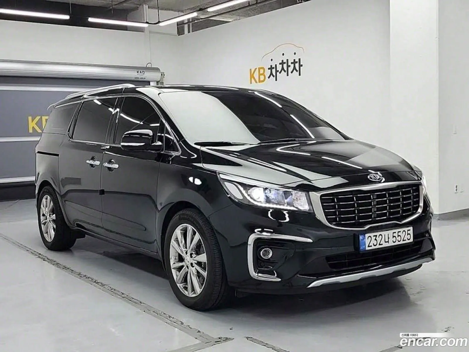Kia The New Carnival 9-Seater Prestige - фотография 12785855
