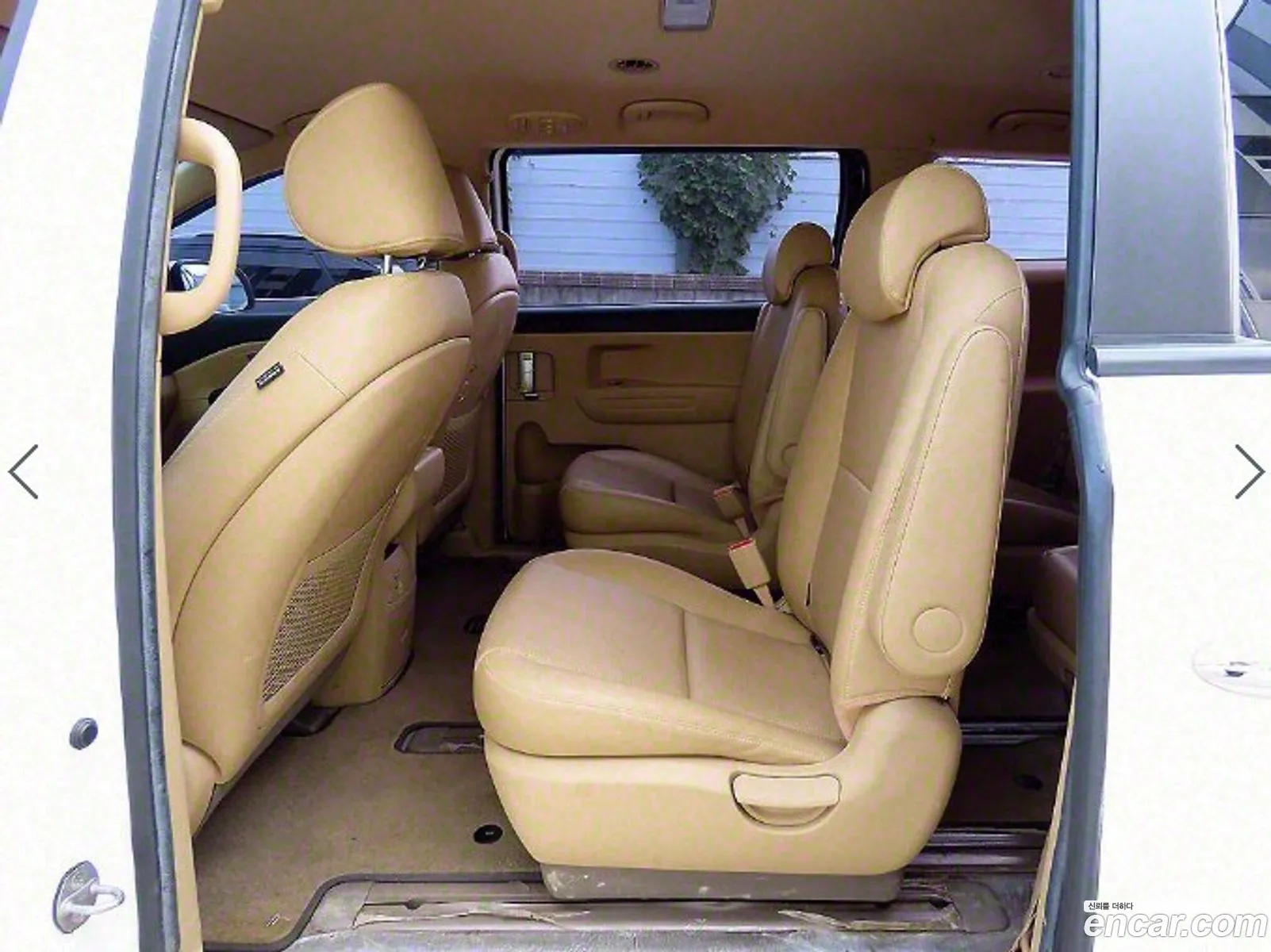 Kia The New Carnival 9-Seater Luxury - фотография 12829864