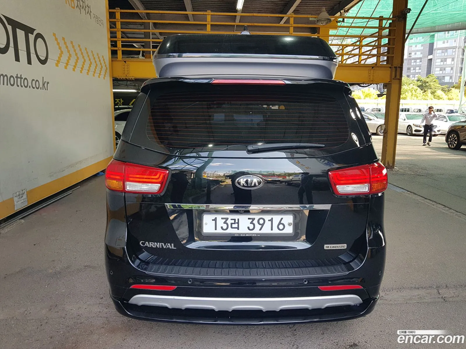 Kia All New Carnival 9-Seater High Limousine Noblesse - фотография 12830041
