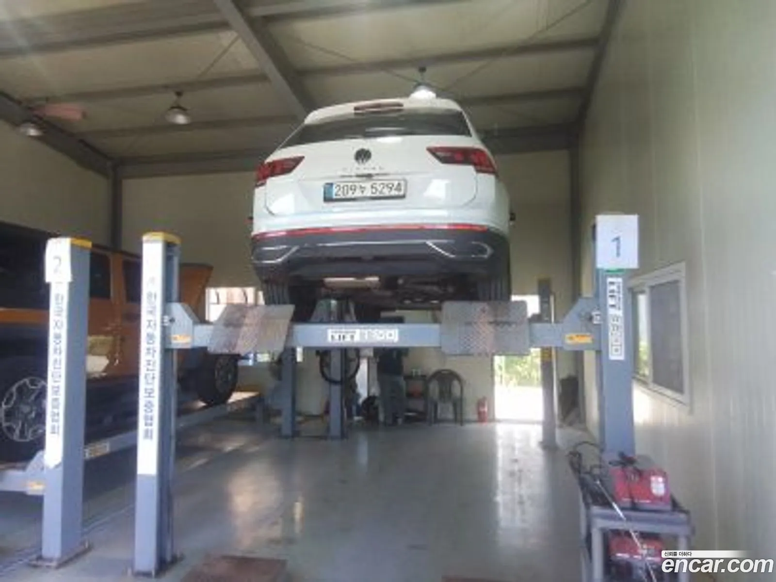 Volkswagen Tiguan 2Nd Generation 20 Tdi Premium - фотография 12285370