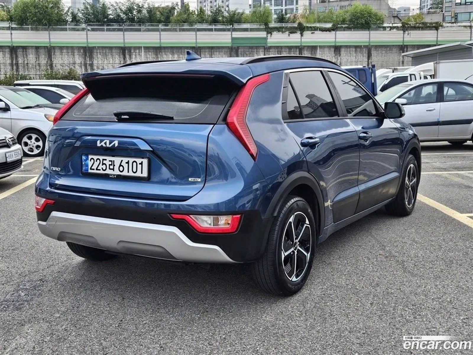 Kia The All New Niro Prestige - фотография 12792249