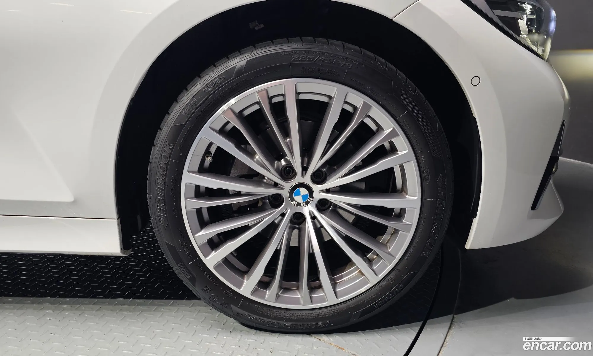 BMW 3 Series G20 320I Luxury - фотография 14197457
