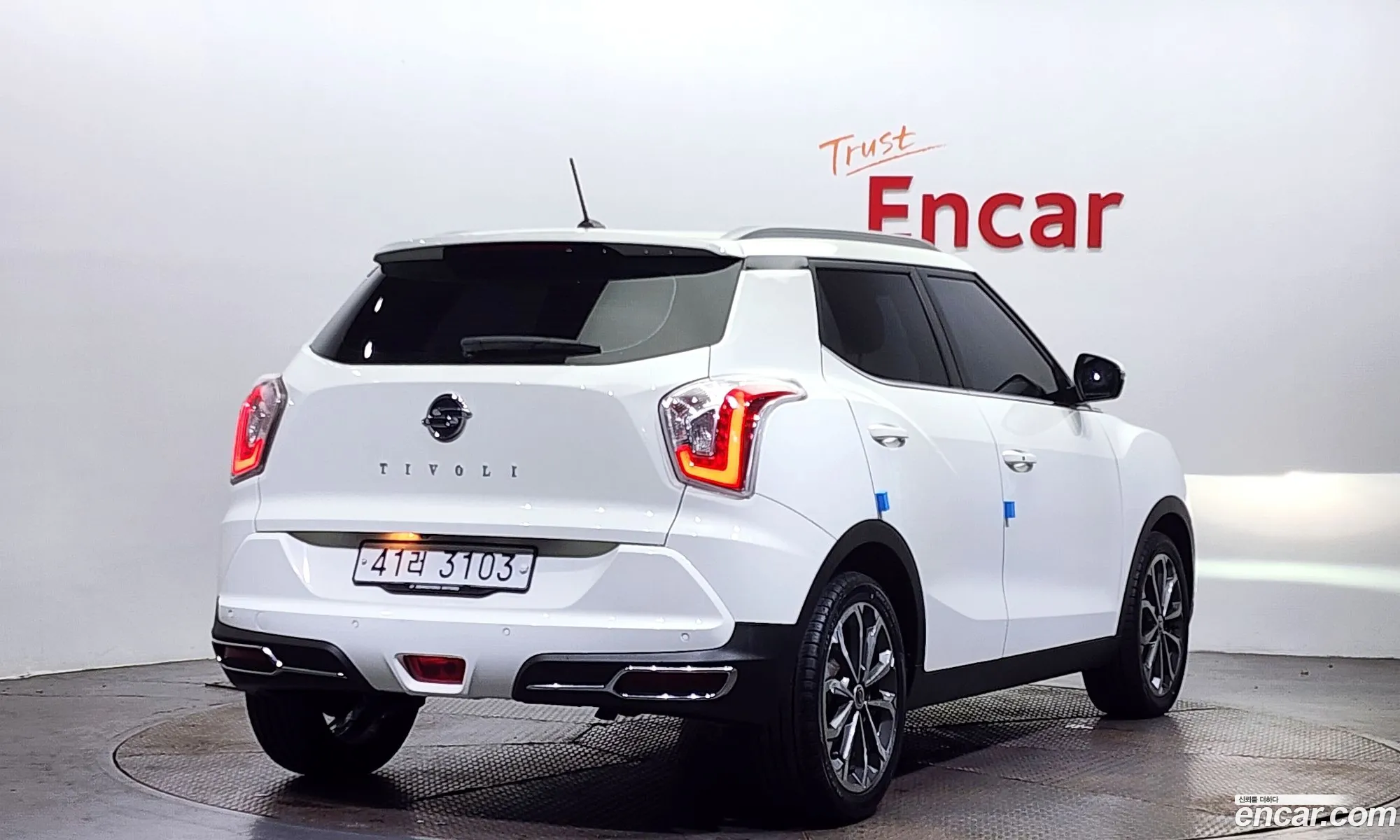 Kg Mobility Ssangyong Tivoli Armor Lx 2Wd - фотография 8233193