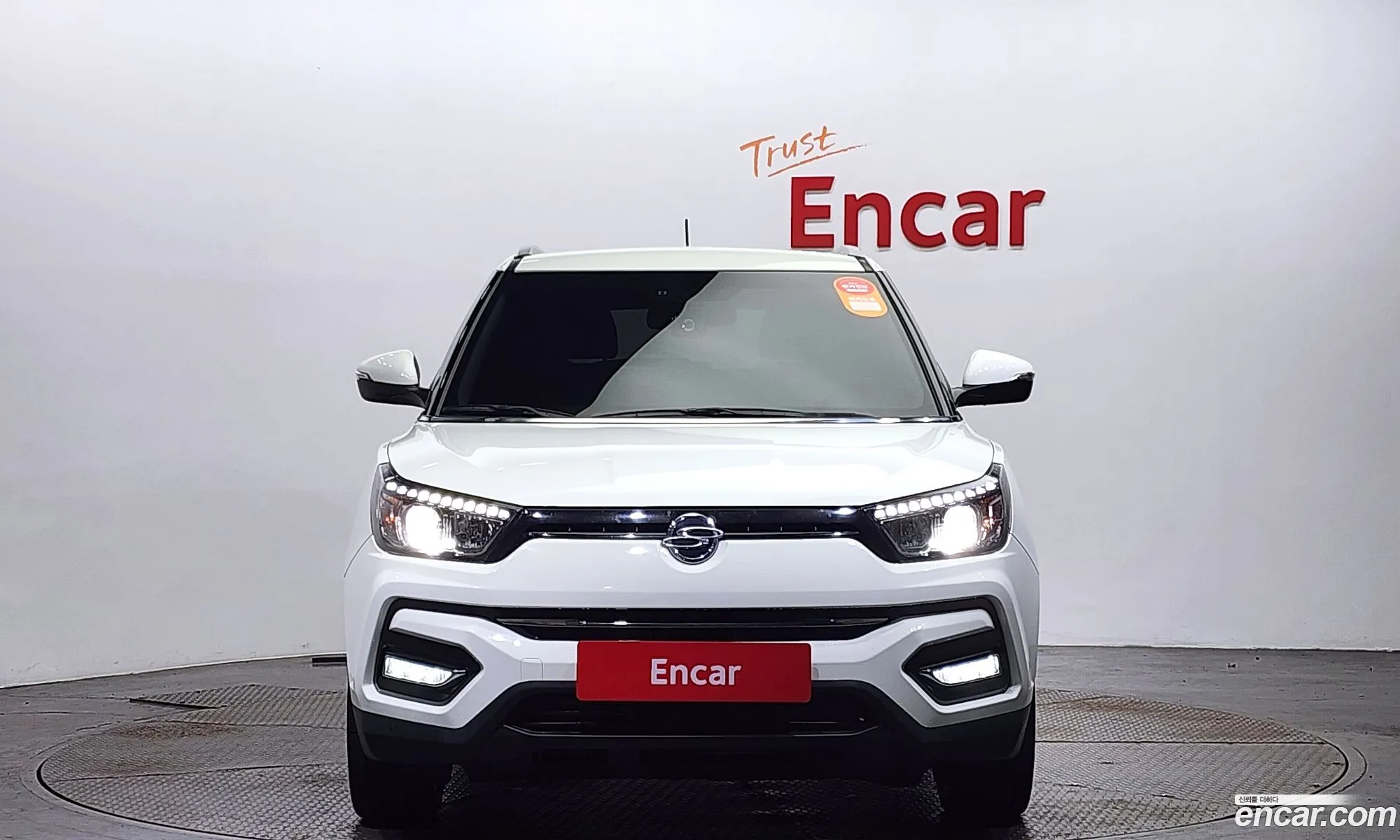 Kg Mobility Ssangyong Tivoli Armor Lx 2Wd - фотография 8233194
