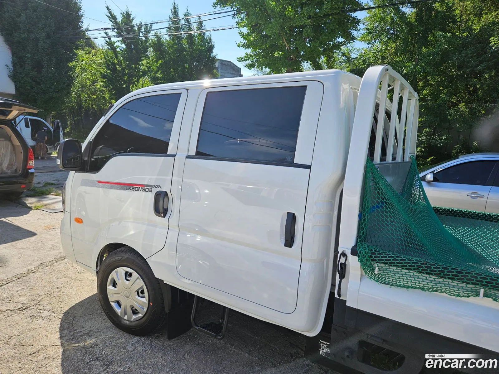 The New Bongo Iii Cargo Truck 1 Ton Double Cab - фотография 1158732