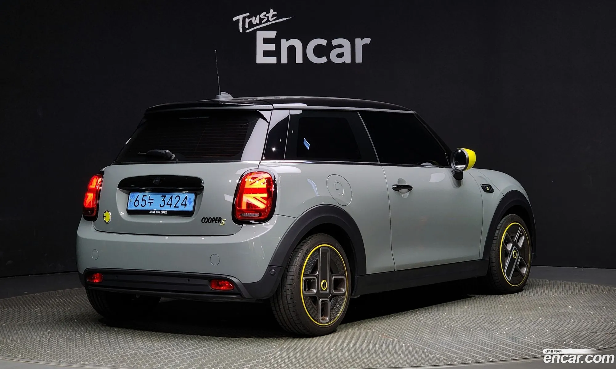 Mini Cooper Electric Se Electric 1St Generation - фотография 256208