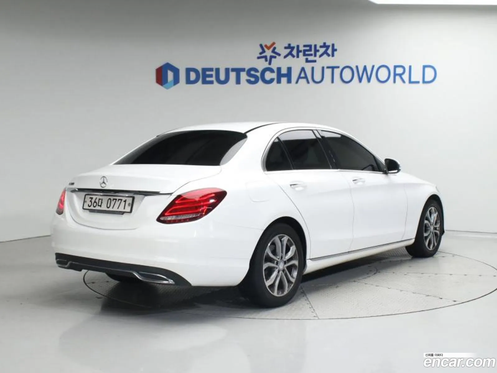 Mercedes C-Class W205 C200 Avantgarde - фотография 12536949