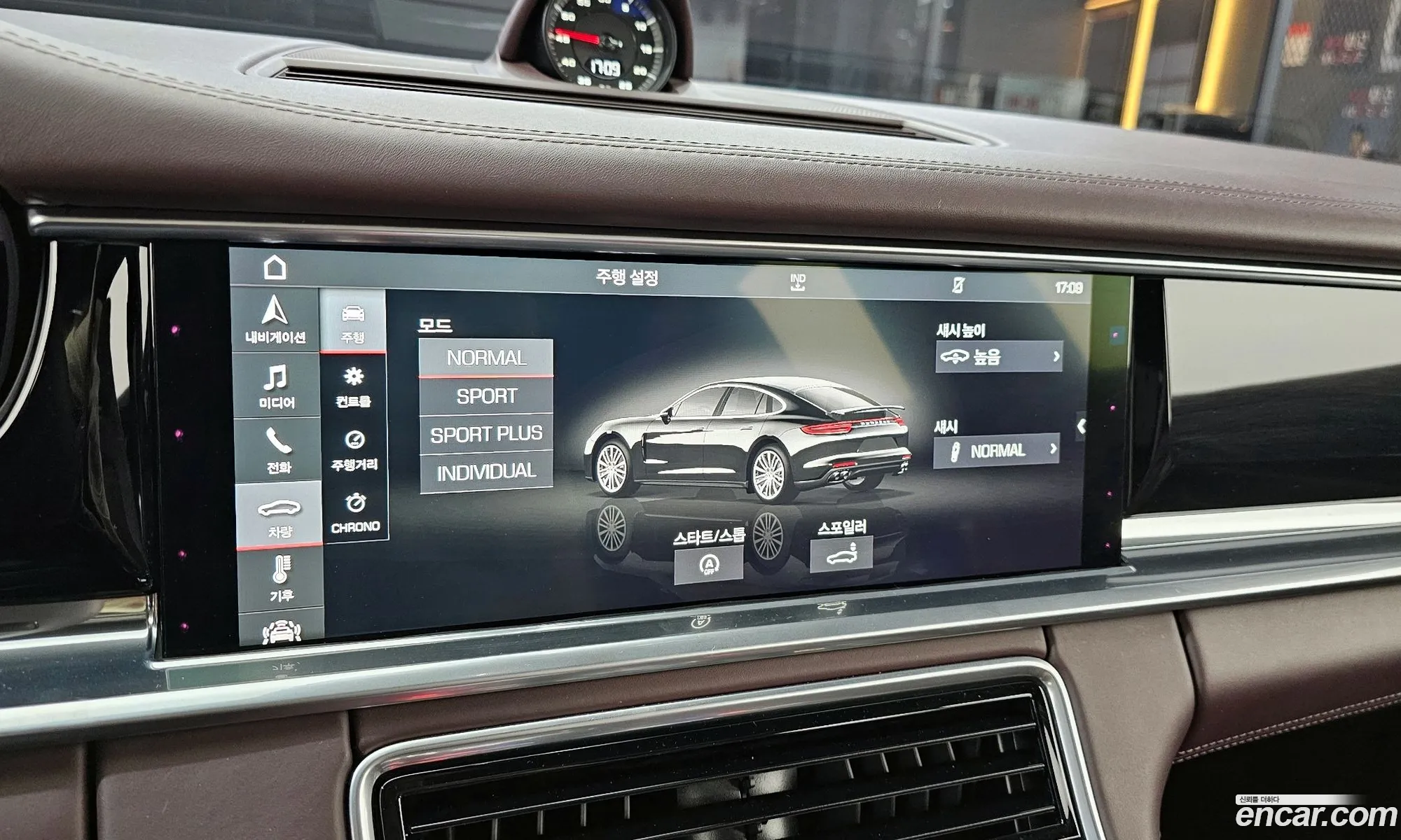 Panamera 97130 Awd - фотография 4954796