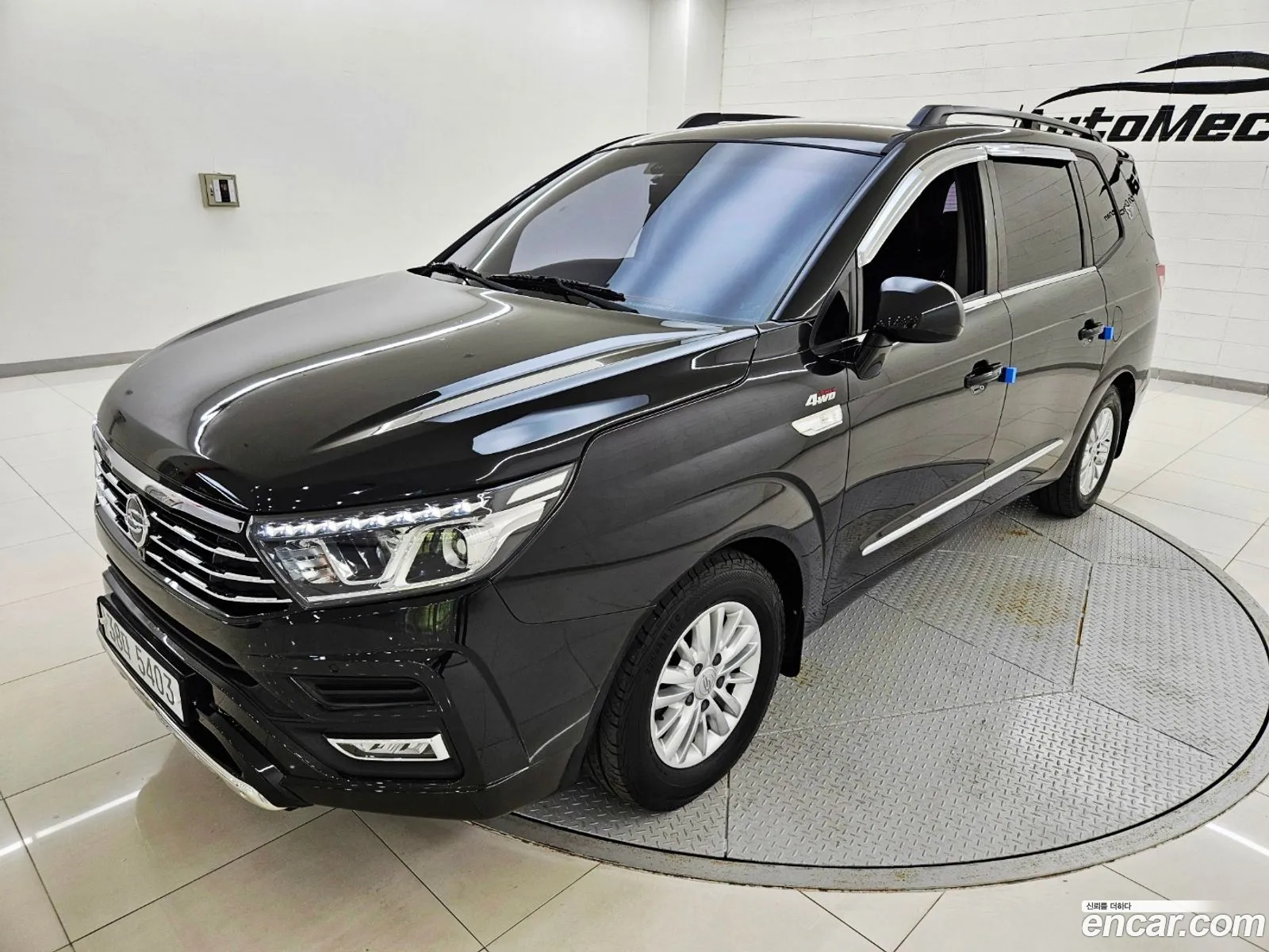 Kg Mobility Ssangyong Korando Turismo 4Wd Extreme 9-Seater - фотография 8199293