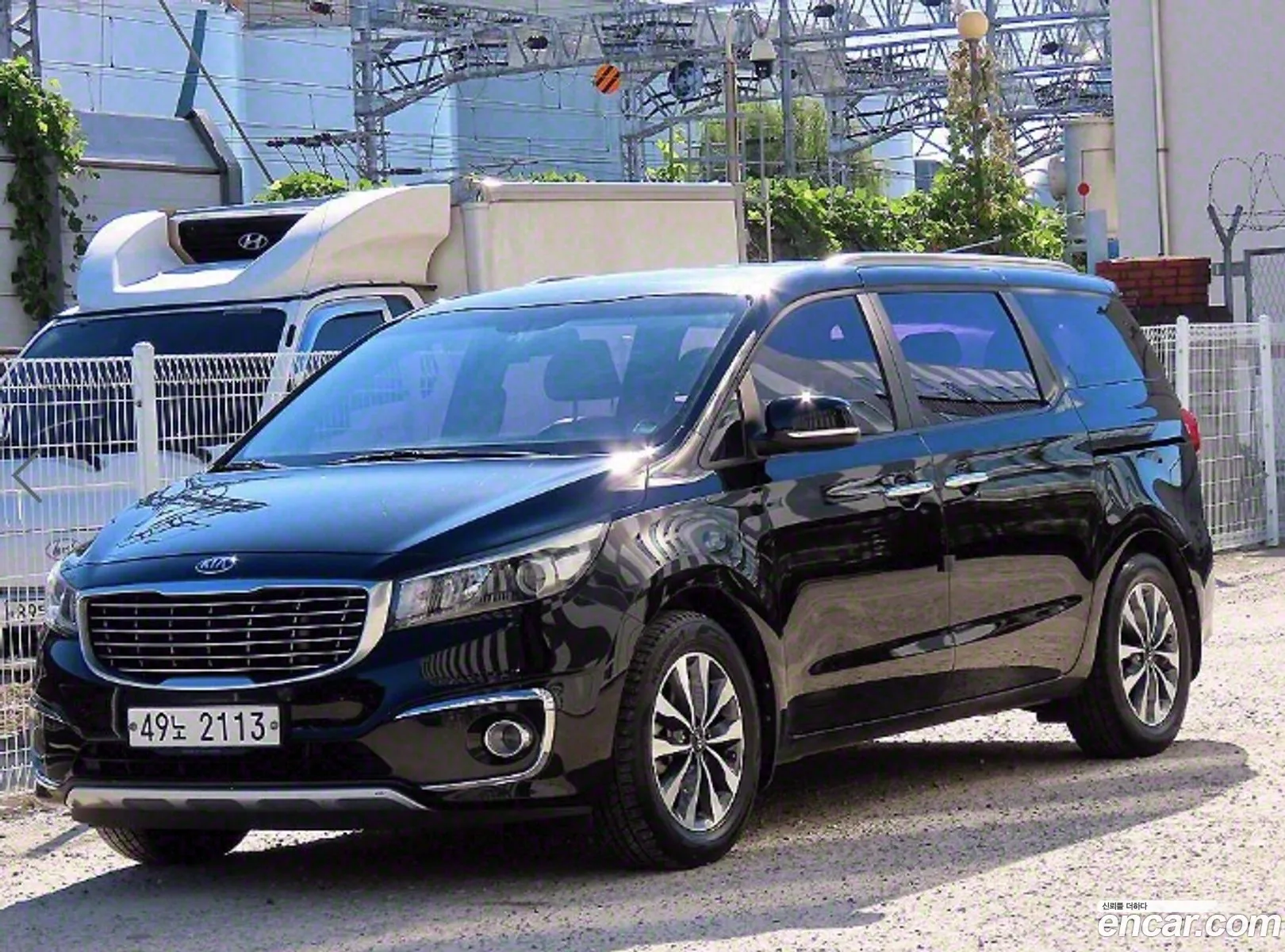 Kia All New Carnival 9-Seater Luxury - фотография 1207556
