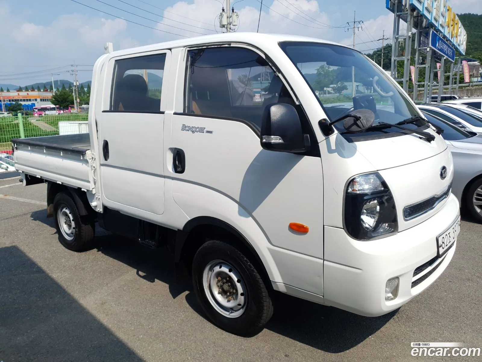 Kia Asia Bongo Iii Cargo Truck 1 Ton 4Wd Double Cab - фотография 1235322