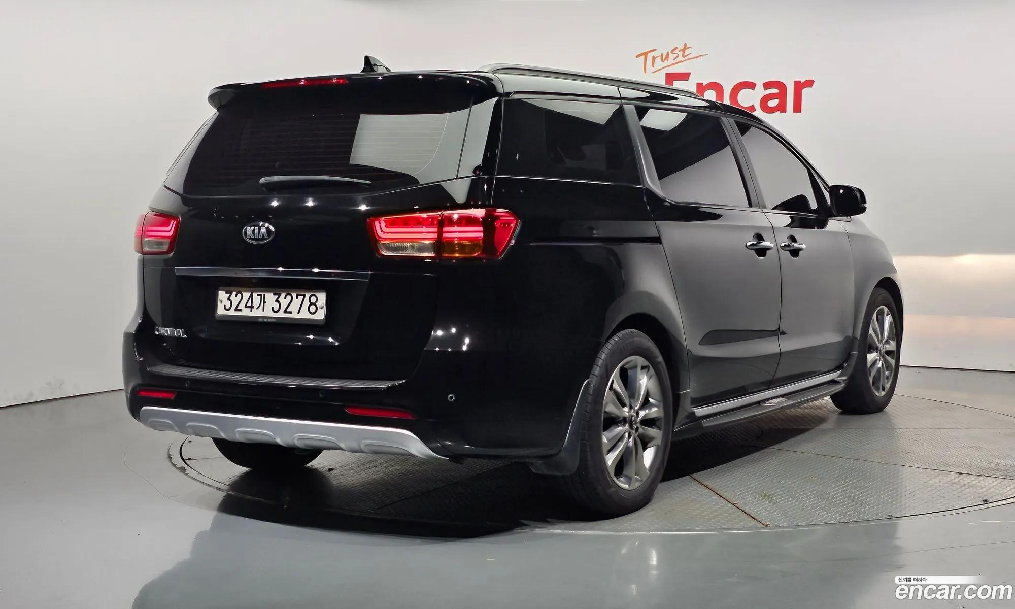 Kia All New Carnival 9-Seater Prestige - фотография 12471636