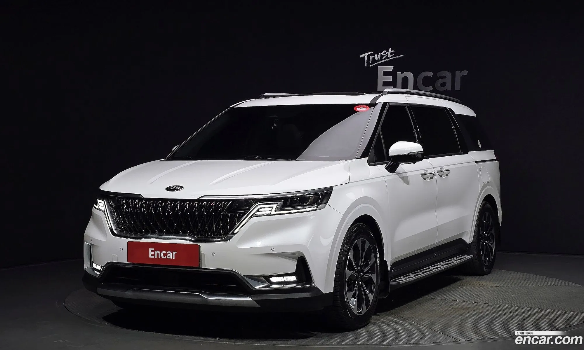 Kia Carnival 4Th Generation 9-Seater Signature - фотография 12471587