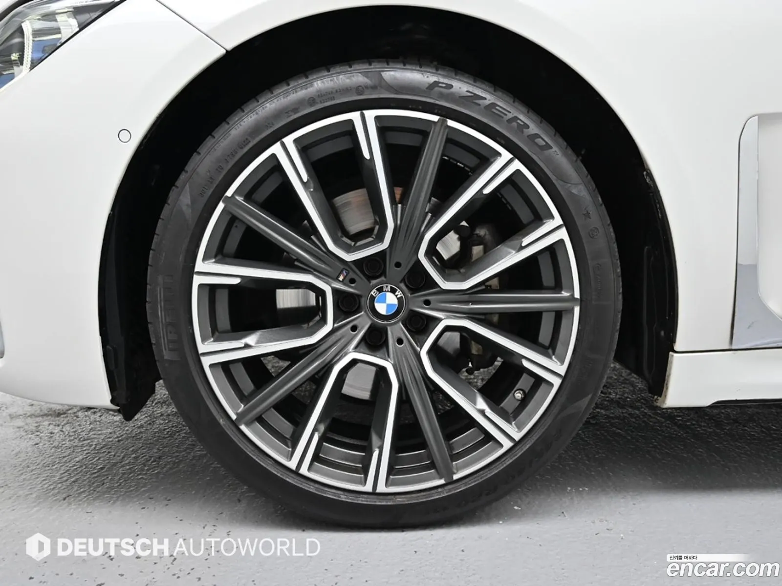 BMW 7 Series G11 730Ld xDrive M Sports - фотография 15792038