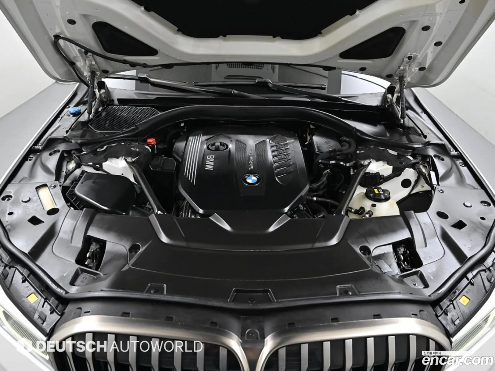 BMW 7 Series G11 730Ld xDrive M Sports - фотография 15792039