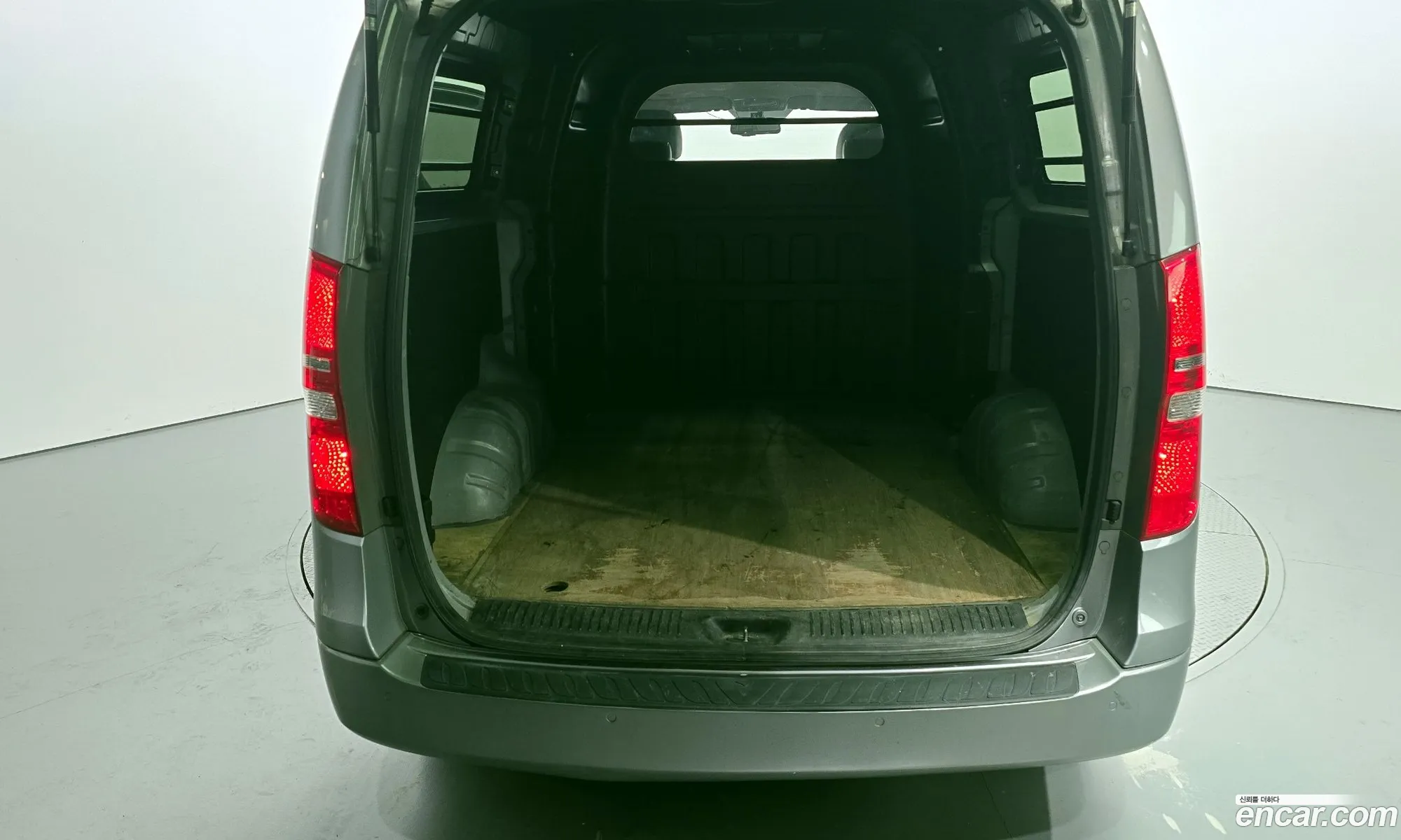 Grand Starex 5 -Seater Van Cvx Premium - фотография 11434742