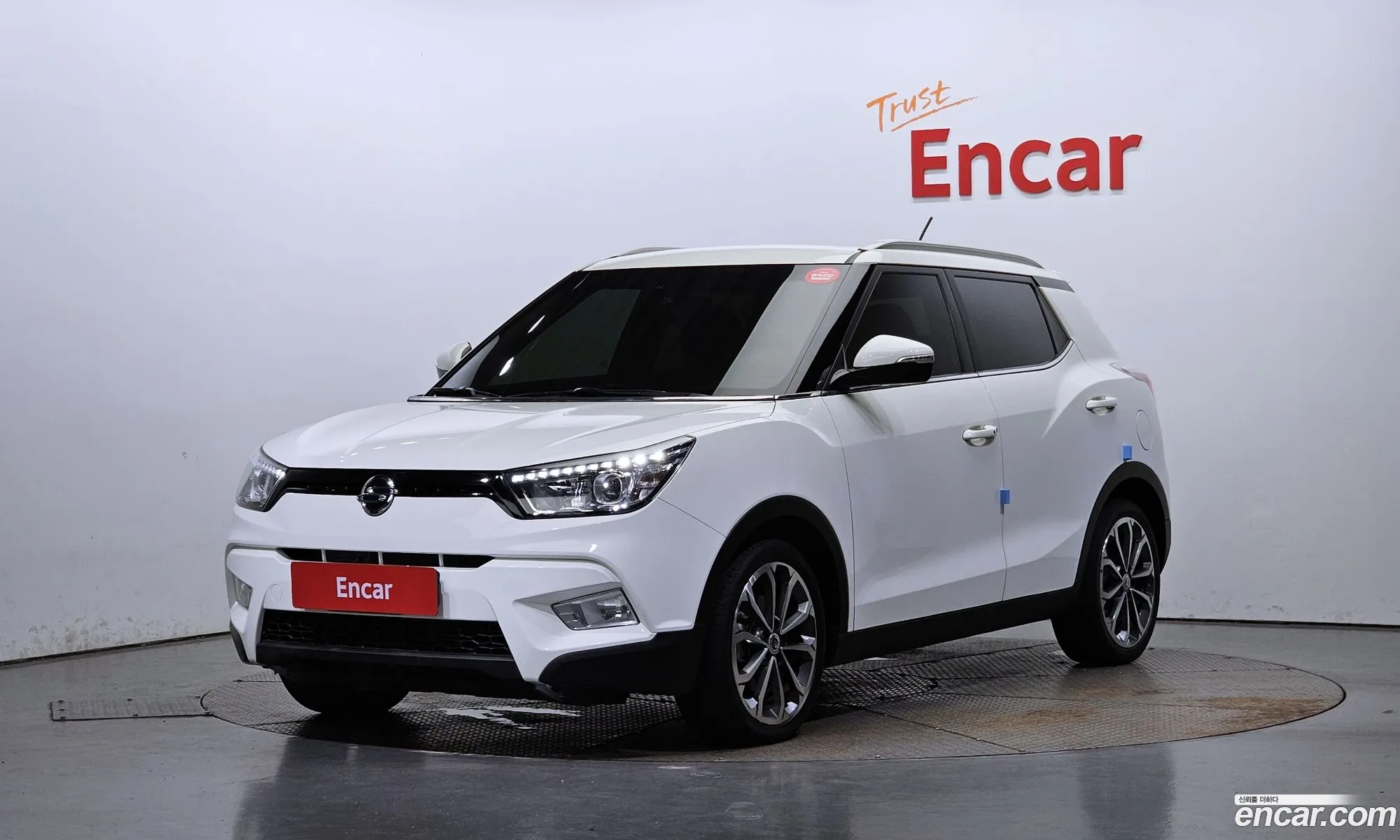 Tivoli Lx 2Wd - фотография 7372438