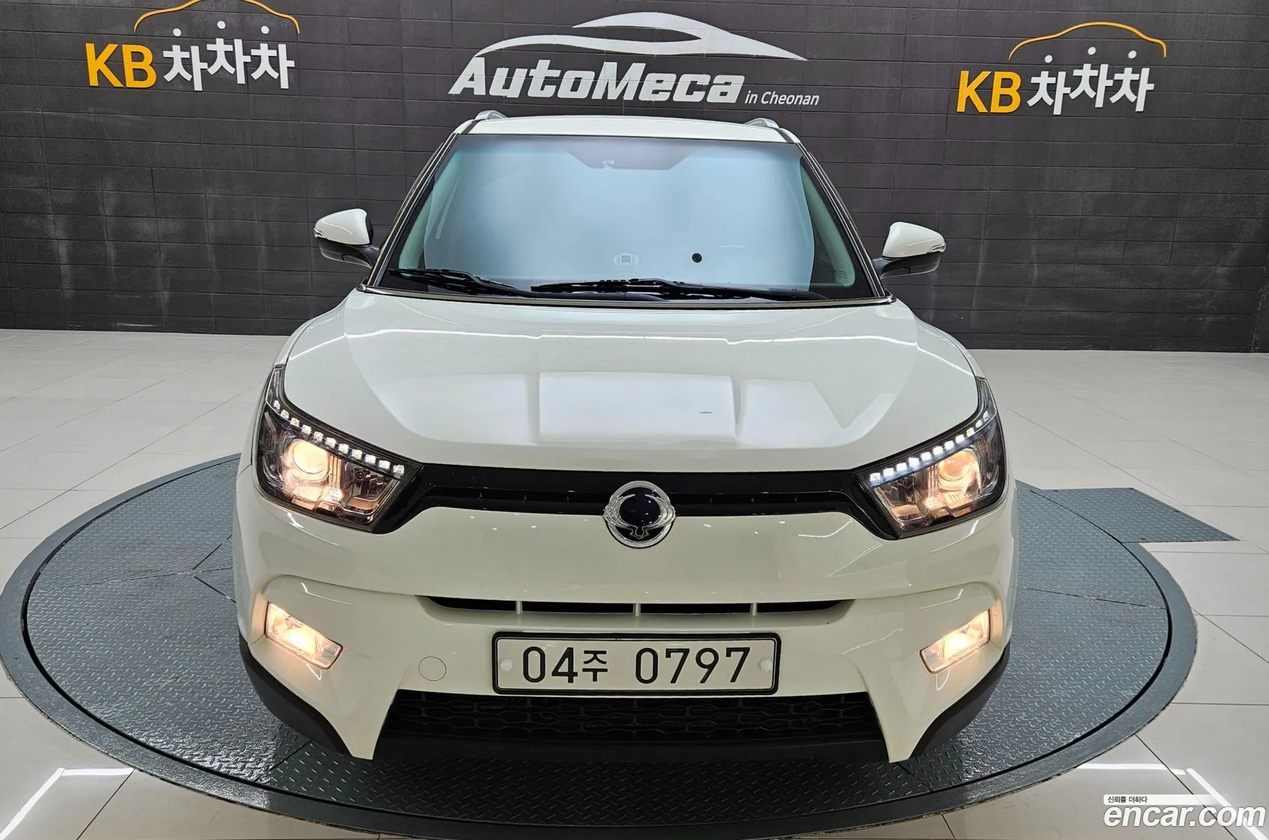 Kg Mobility Ssangyong Tivoli Diesel Lx 2Wd - фотография 7839193