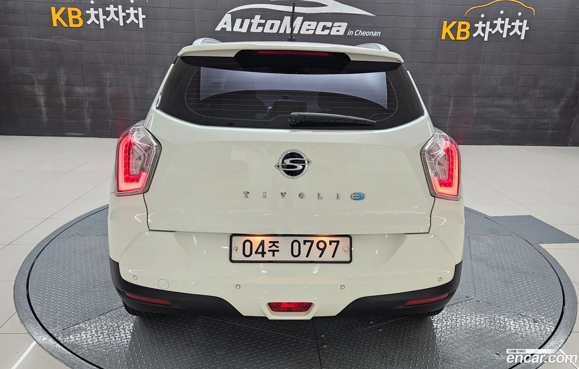 Kg Mobility Ssangyong Tivoli Diesel Lx 2Wd - фотография 7839194