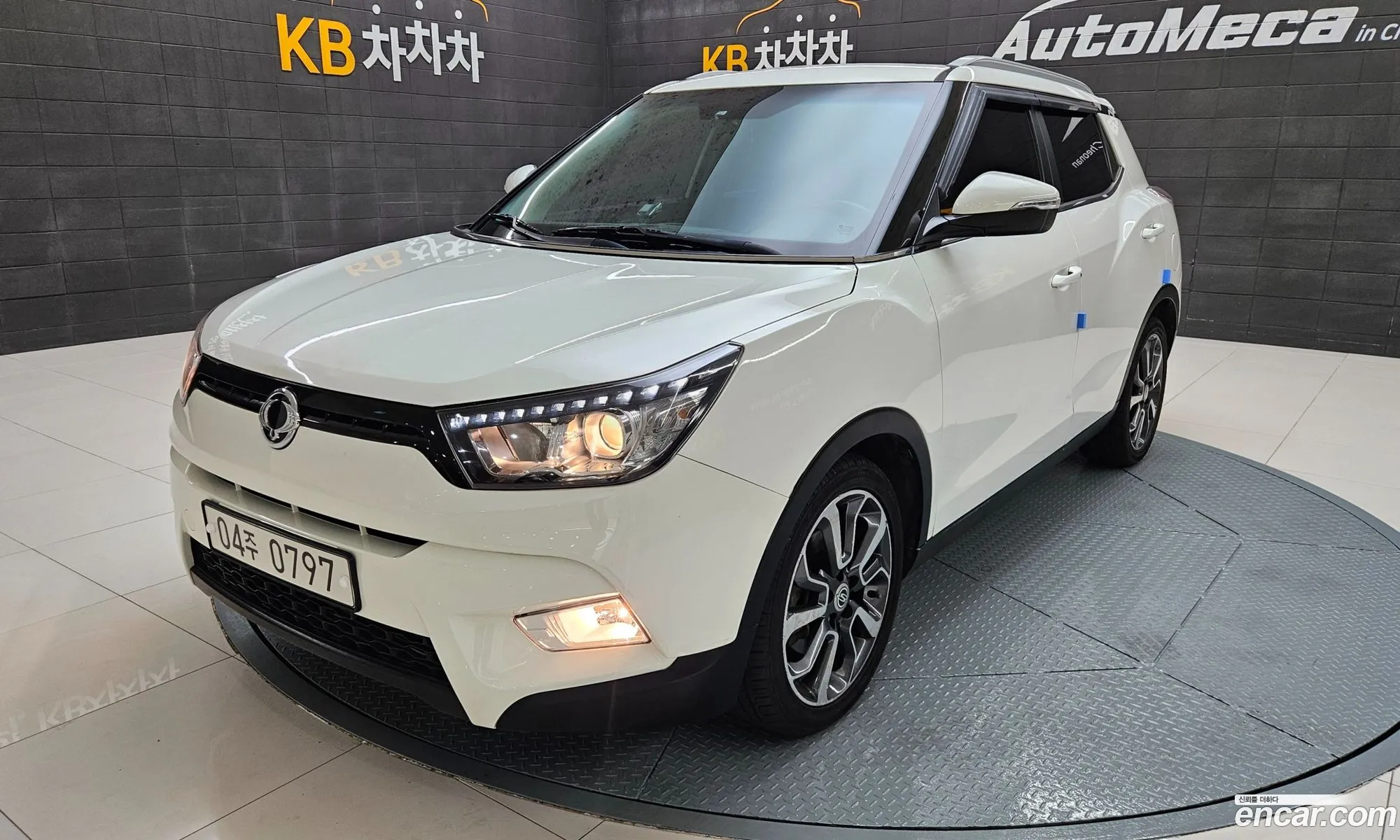 Kg Mobility Ssangyong Tivoli Diesel Lx 2Wd - фотография 7839195
