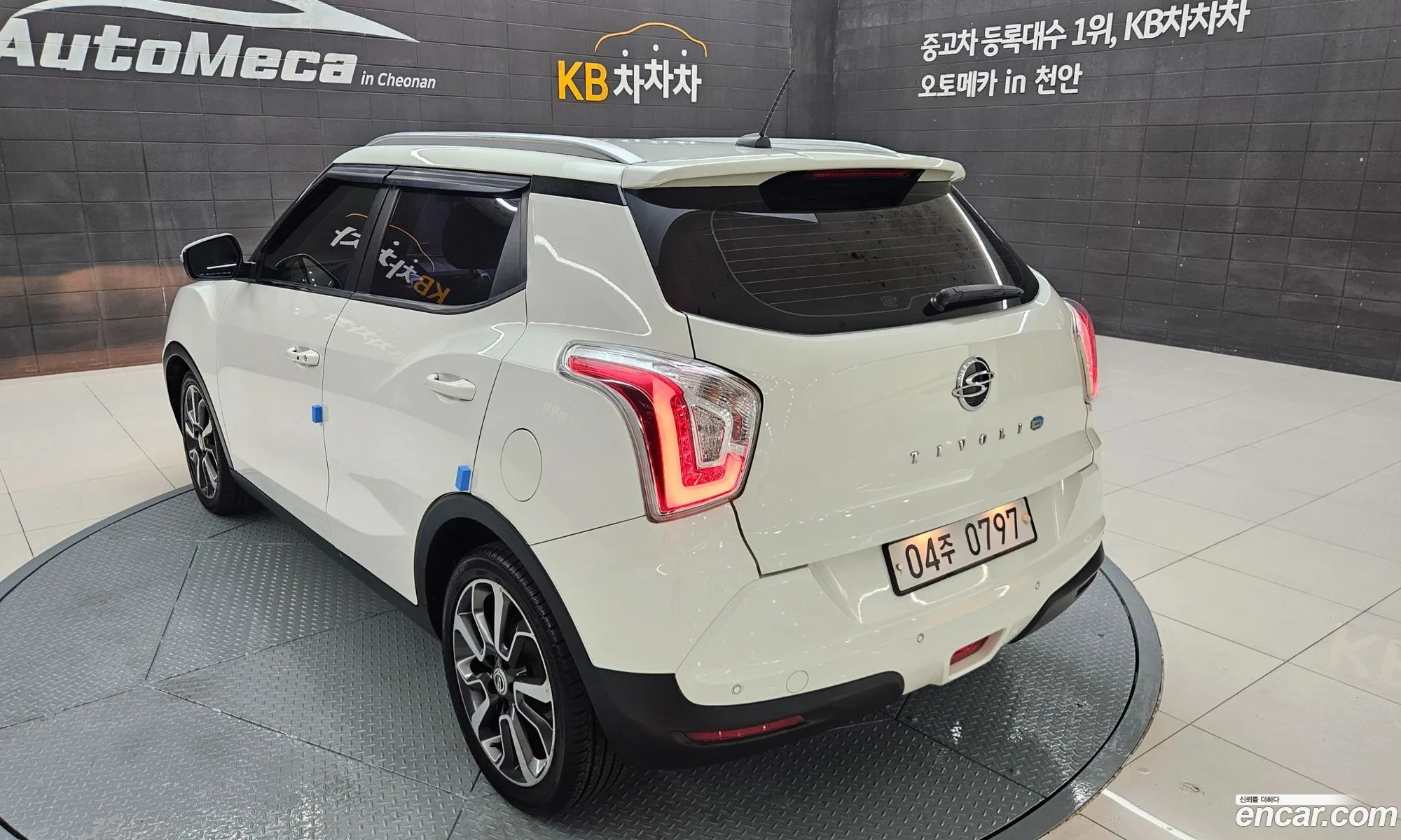 Kg Mobility Ssangyong Tivoli Diesel Lx 2Wd - фотография 7839198