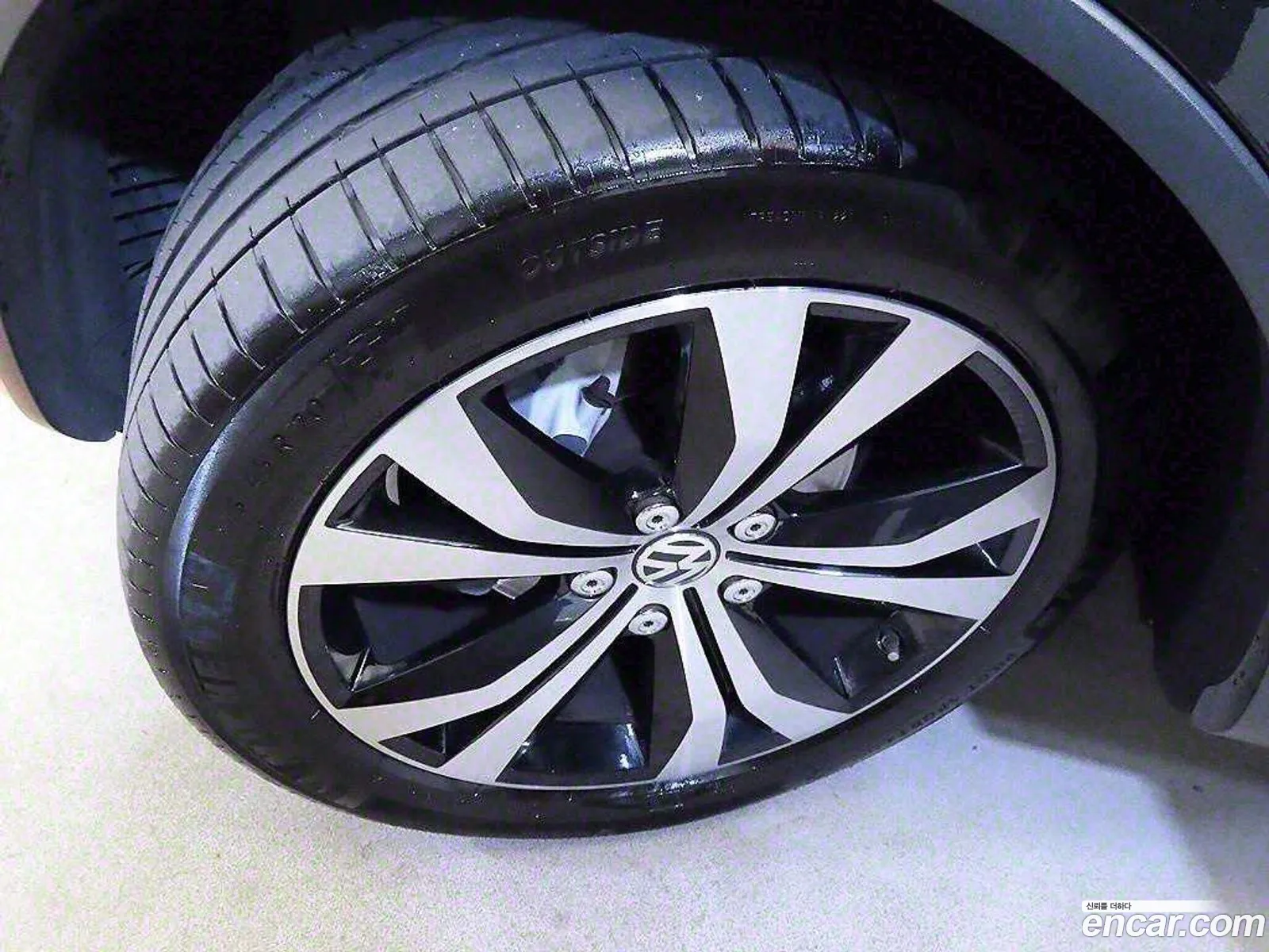 Volkswagen New Touareg V6 30 Tdi Bluemotion Exclusive 7P5 - фотография 12133270