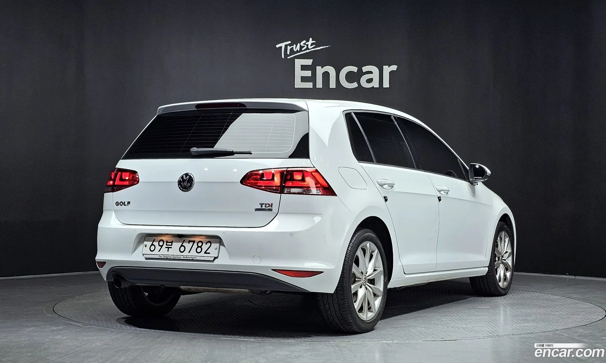 Volkswagen Golf 7Th Generation 16 Tdi - фотография 12269530