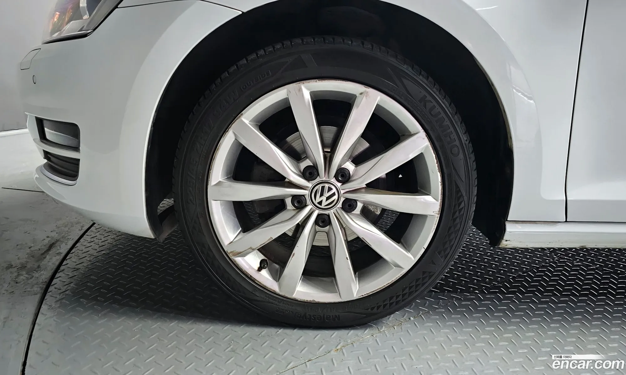 Volkswagen Golf 7Th Generation 16 Tdi - фотография 12269533