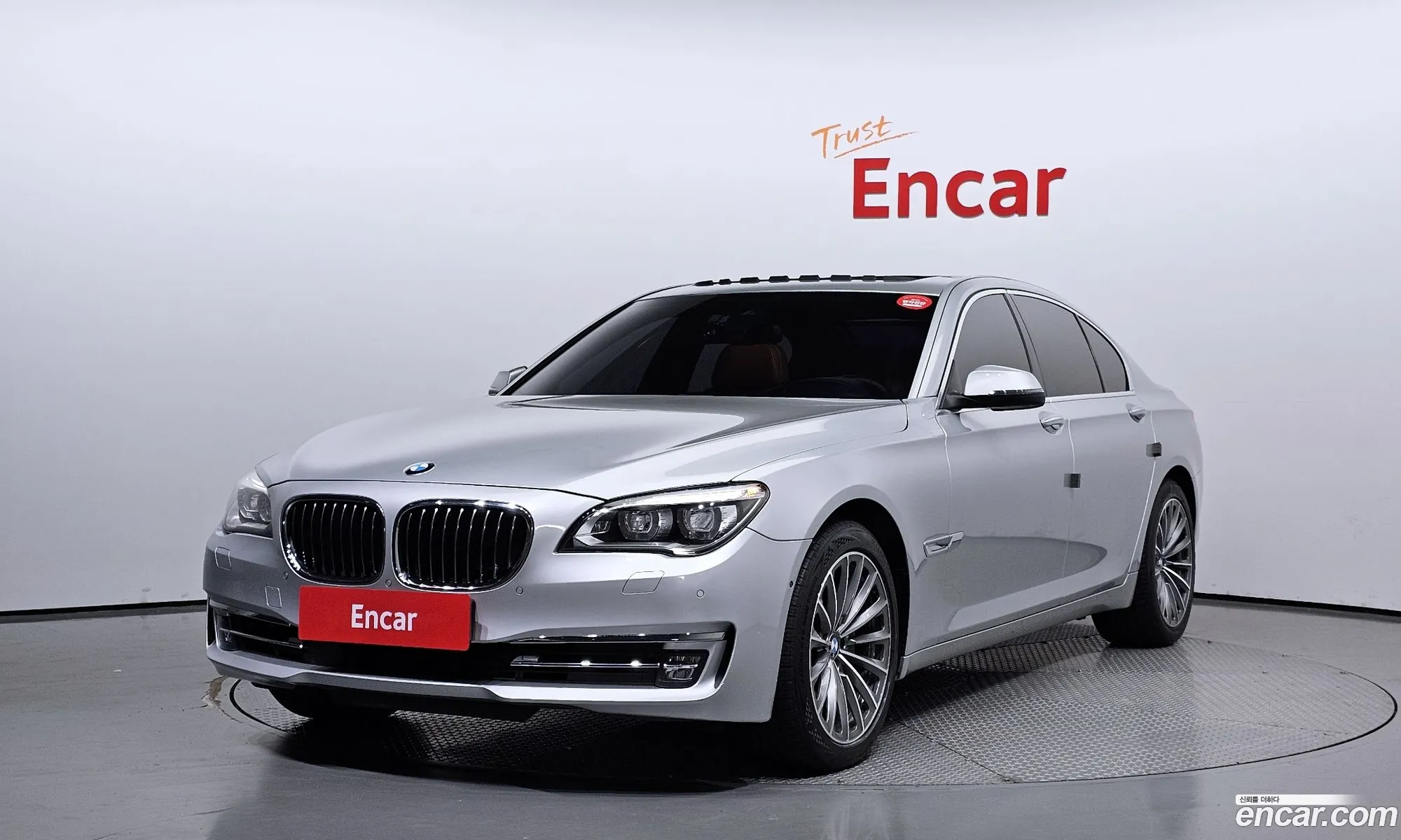 BMW 7 Series F01 740D xDrive Individual - фотография 14197437